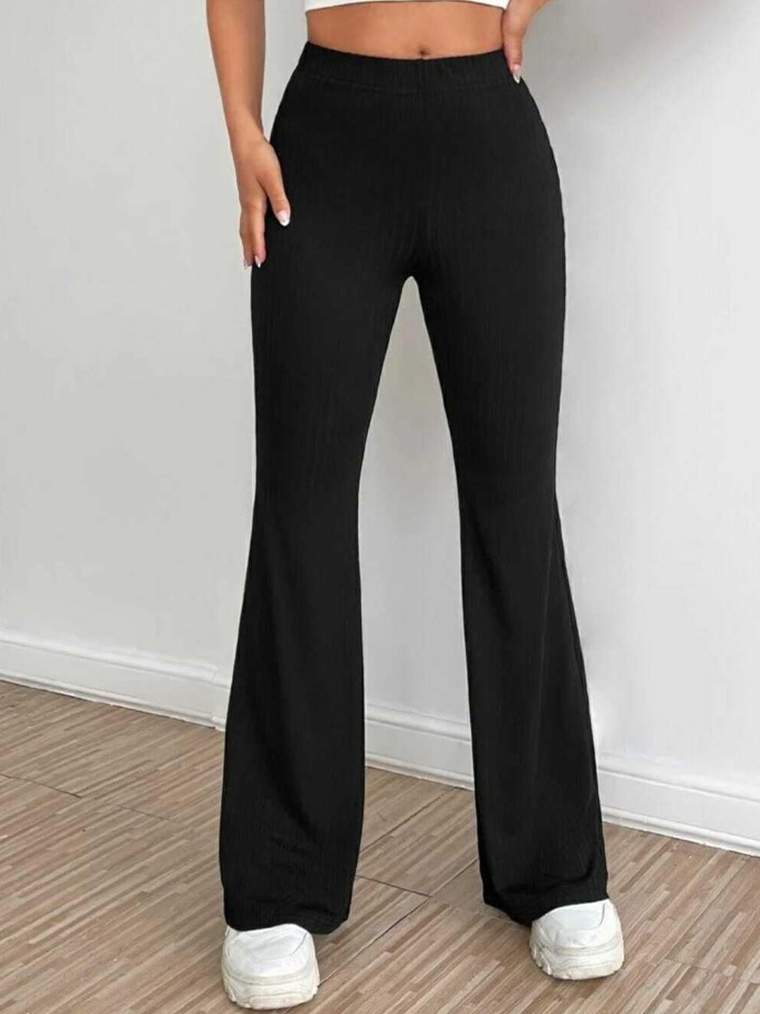 Next One Women Relaxed Straight Leg Flared High-Rise Easy Wash Bootcut Trousers, Black
Next One Women Relaxed Straight Leg Flared High-Rise Easy Wash Bootcut Trousers, Black