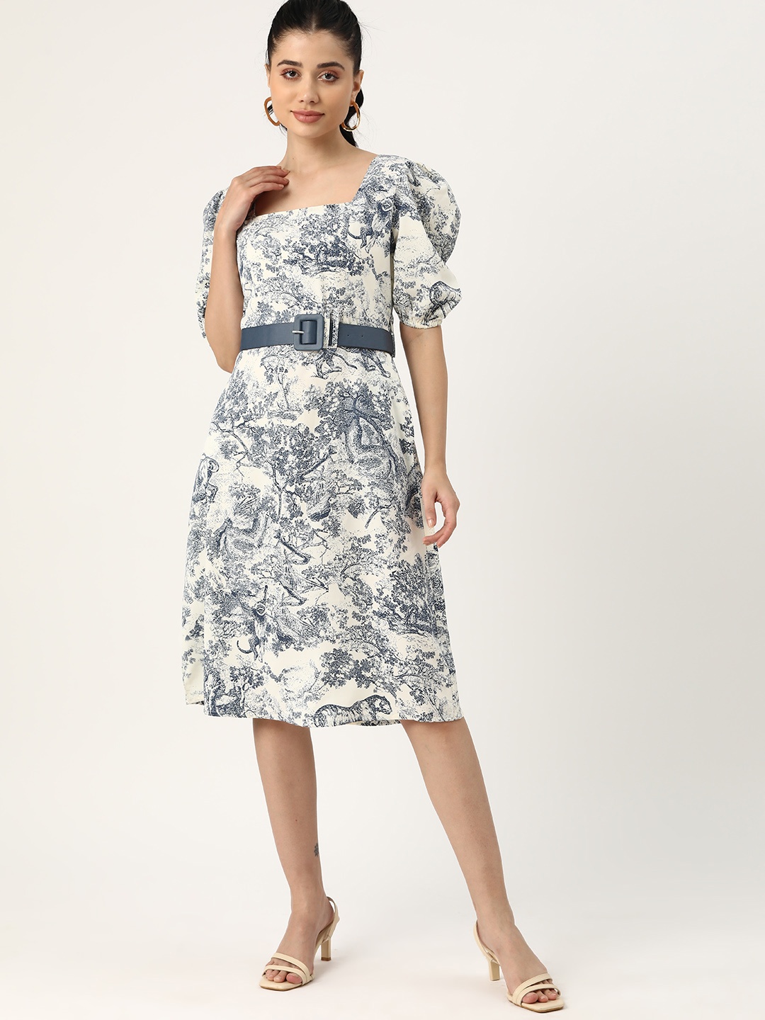 DressBerry Abstract Print Puff Sleeves Square Neck A-Line Dress with Belt, Navy blue
DressBerry Abstract Print Puff Sleeves Square Neck A-Line Dress with Belt, Navy blue