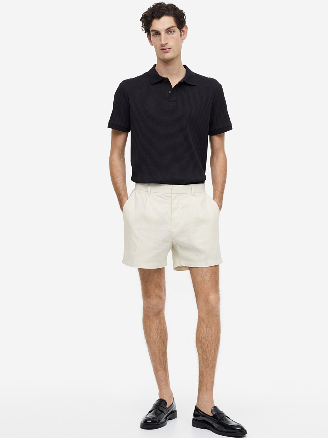 H&M Men Regular Fit Linen-Blend Tailored Shorts, White