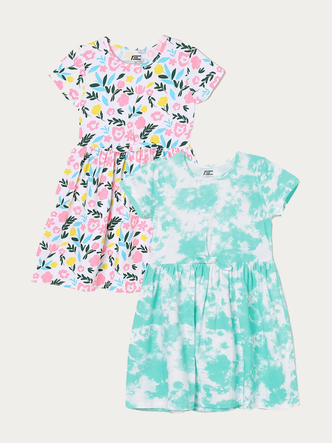 Fame Forever by Lifestyle Girls Pack Of 2 Printed Cotton Fit & Flare Dress, Green
Fame Forever by Lifestyle Girls Pack Of 2 Printed Cotton Fit & Flare Dress, Green