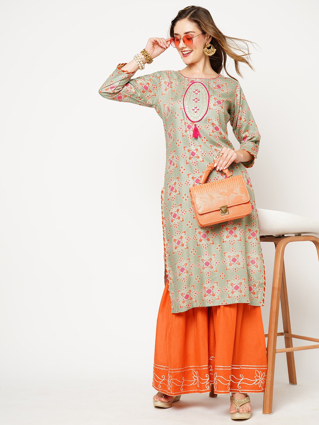 Kiana House Of Fashion Ethnic Motifs Bandhani Printed Zari Straight Kurta With Sharara, Grey
Kiana House Of Fashion Ethnic Motifs Bandhani Printed Zari Straight Kurta With Sharara, Grey