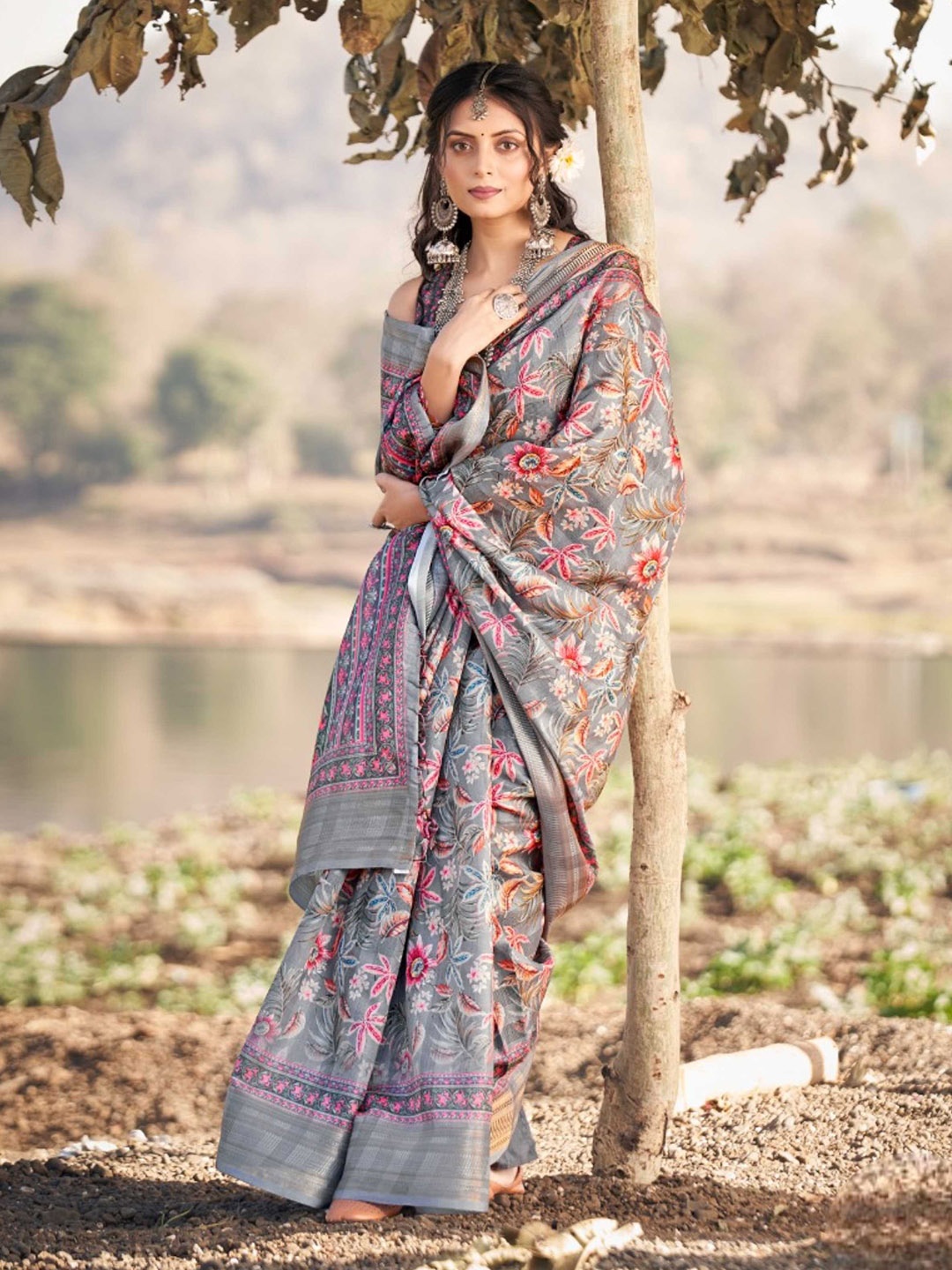 Mitera Floral Printed Pure Cotton Saree, Grey