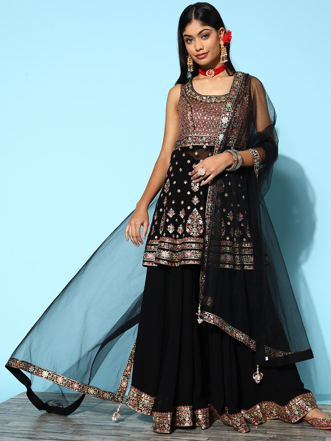 Libas Art Floral Embroidered Empire Sequinned Kurti With Palazzos & With Dupatta, Black
Libas Art Floral Embroidered Empire Sequinned Kurti With Palazzos & With Dupatta, Black
