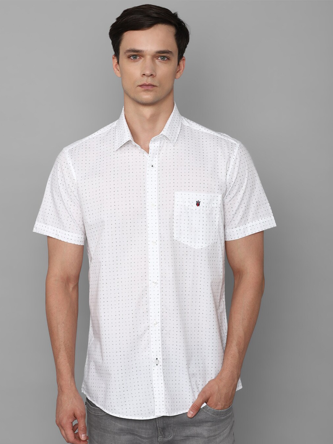 Louis Philippe Sport Slim Fit Micro Ditsy Printed Pure Cotton Casual Shirt, White
Louis Philippe Sport Slim Fit Micro Ditsy Printed Pure Cotton Casual Shirt, White