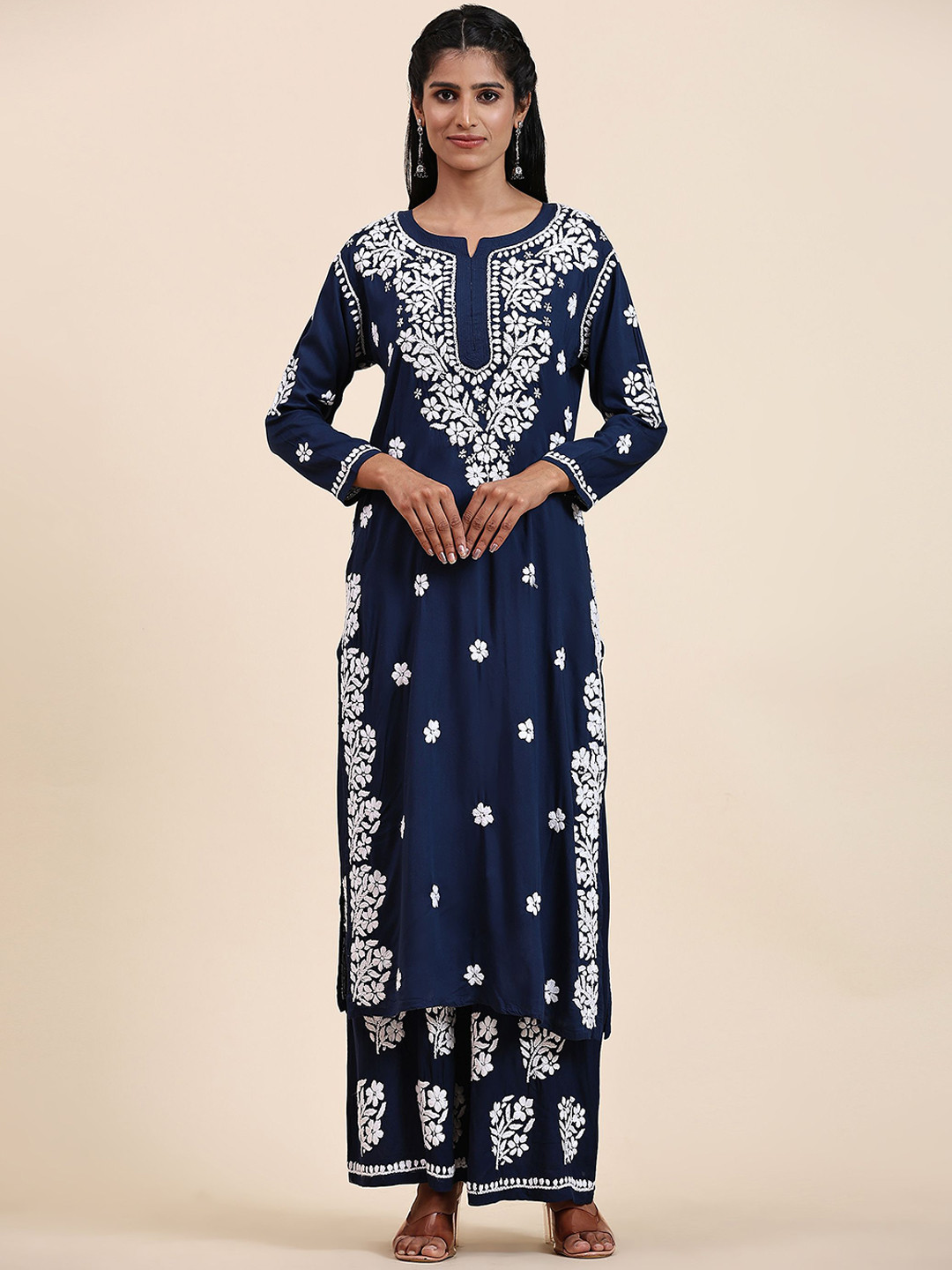 HOUSE OF KARI Ethnic Motifs Embroidered Chikankari Pure Cotton Kurta with Palazzos, Blue
HOUSE OF KARI Ethnic Motifs Embroidered Chikankari Pure Cotton Kurta with Palazzos, Blue