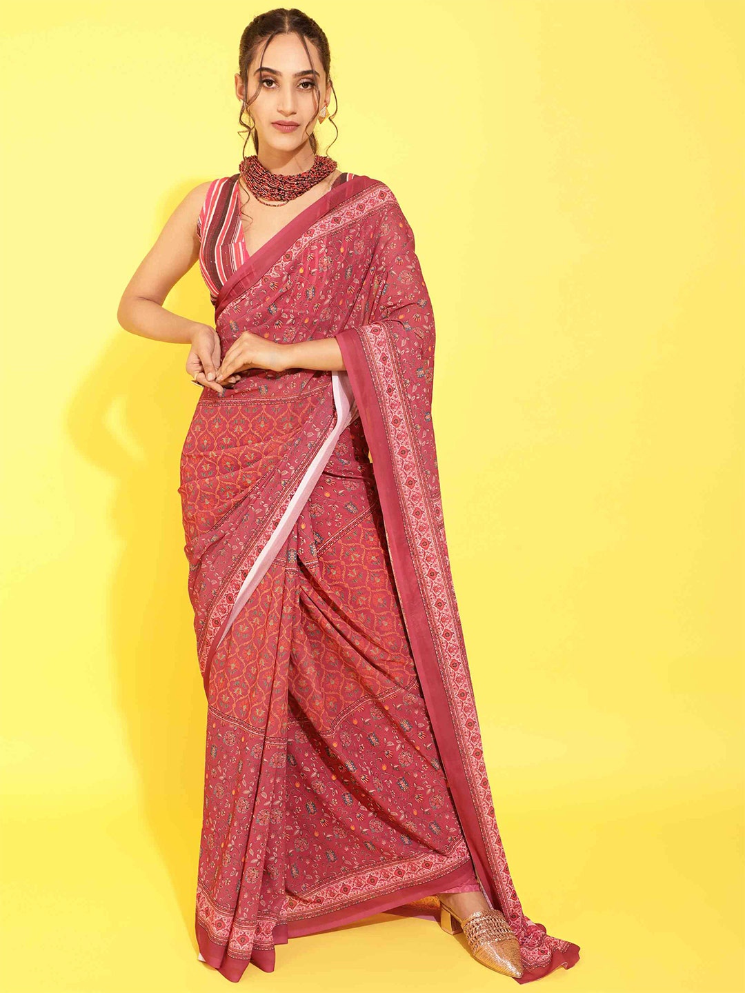elora Ethnic Motifs Printed Saree, Red