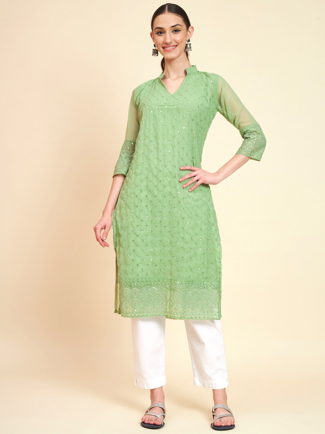 VAIRAGEE Geometric Embroidered Mandarin Collar Sequinned Georgette A-Line Kurta, Lime green
VAIRAGEE Geometric Embroidered Mandarin Collar Sequinned Georgette A-Line Kurta, Lime green