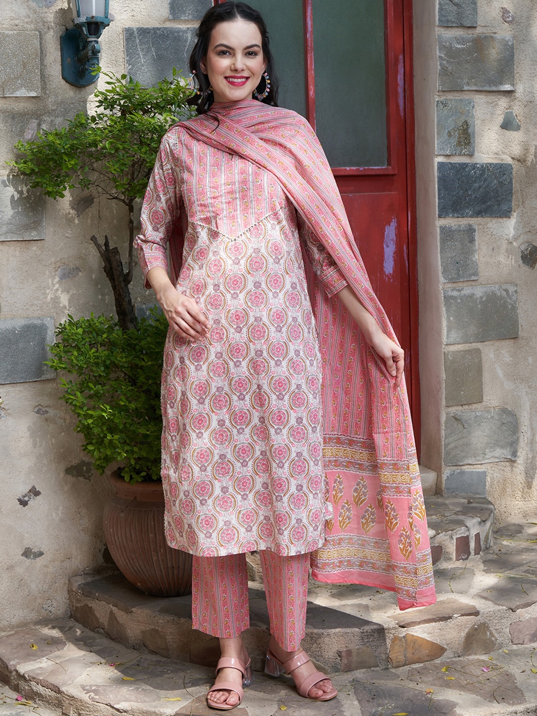 Sangria Ethnic Motifs Printed Gotta Patti Pure Cotton Kurta & Trouser With Dupatta, Peach
Sangria Ethnic Motifs Printed Gotta Patti Pure Cotton Kurta & Trouser With Dupatta, Peach