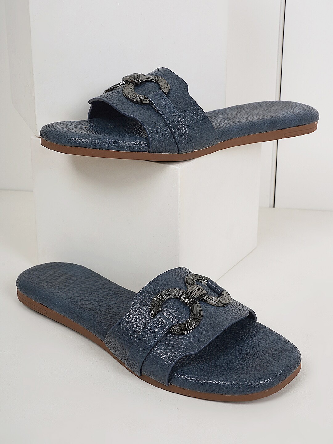 Style Shoes Textured Embellished Comfortable Open Toe Flats, Navy blue
