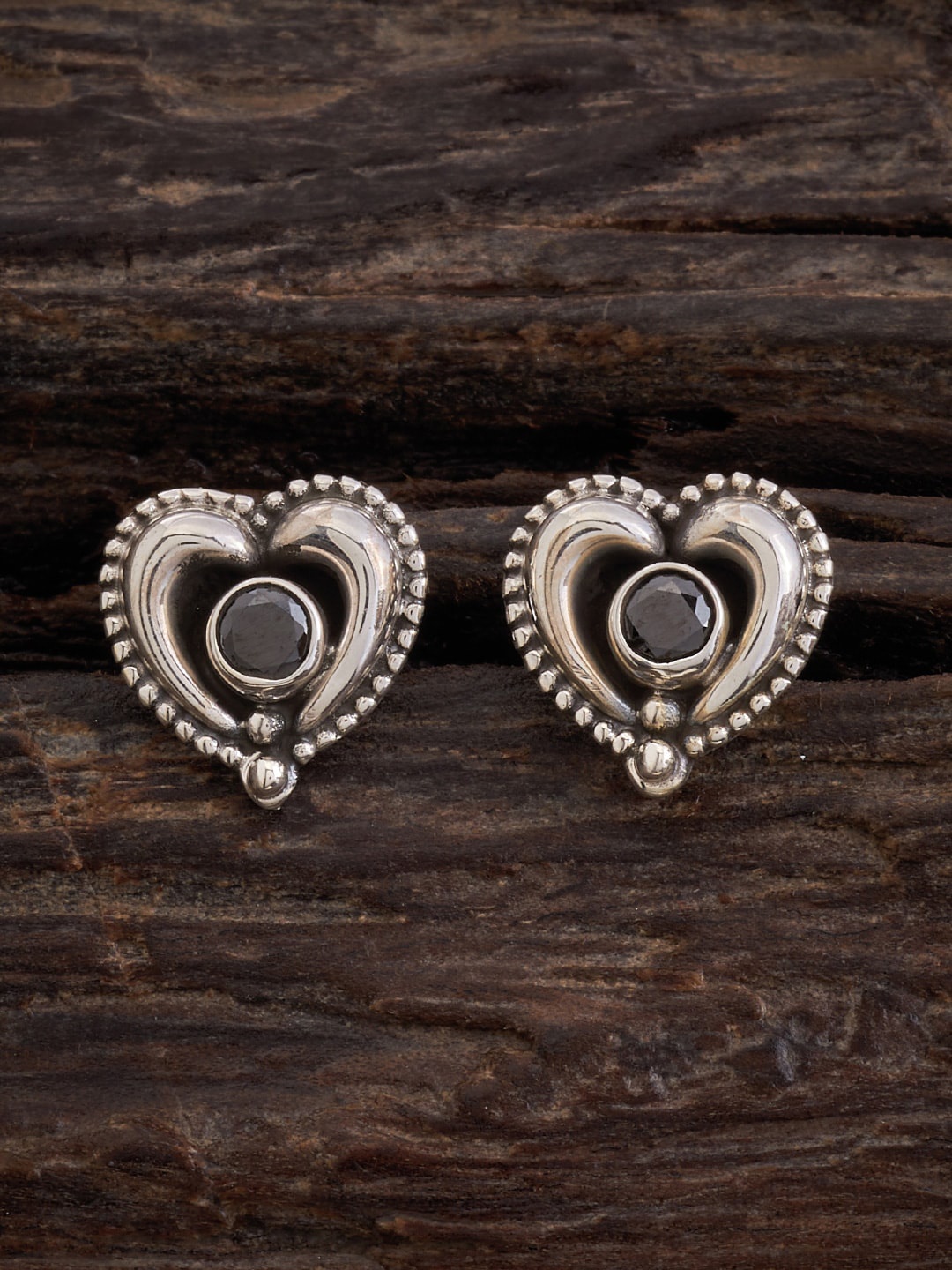 Kushal's Fashion Jewellery 92.5 Pure Silver Rhodium-Plated Heart Shaped Stud Earrings, Black
Kushal's Fashion Jewellery 92.5 Pure Silver Rhodium-Plated Heart Shaped Stud Earrings, Black