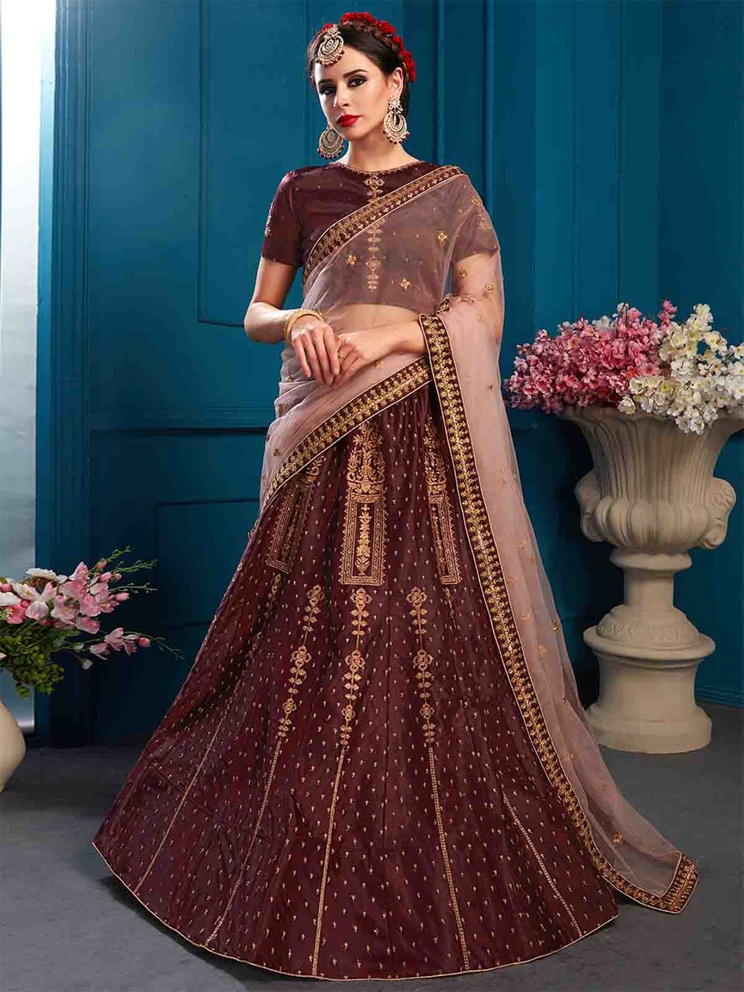 ODETTE Brown & Gold-Toned Embroidered Thread Work Semi-Stitched Lehenga & Unstitched Blouse With Dupatta
ODETTE Brown & Gold-Toned Embroidered Thread Work Semi-Stitched Lehenga & Unstitched Blouse With Dupatta