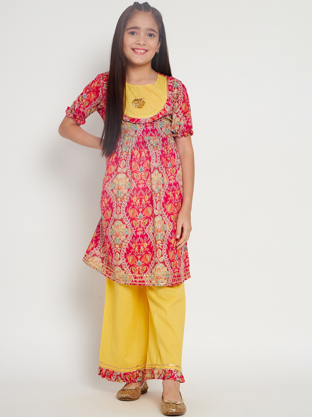 Readiprint Fashions Girls Ethnic Motifs Printed Pure Cotton Kurta With Palazzos, Pink
Readiprint Fashions Girls Ethnic Motifs Printed Pure Cotton Kurta With Palazzos, Pink