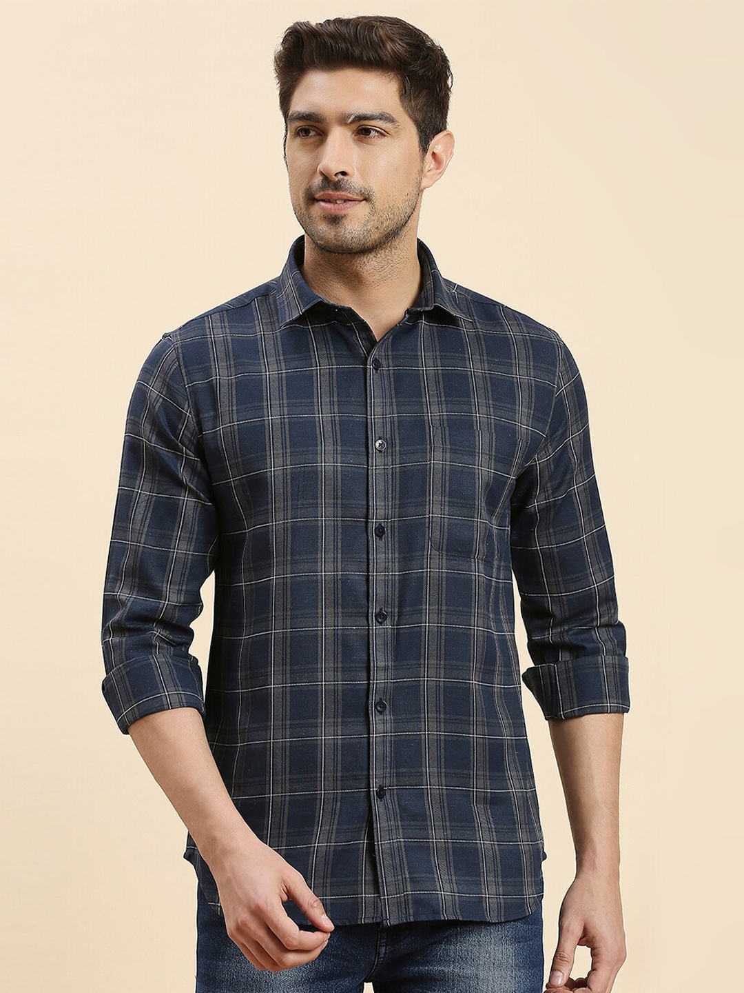 encore by INVICTUS Navy Blue & Beige Tartan Checked Original Slim Fit Twill Casual Shirt
encore by INVICTUS Navy Blue & Beige Tartan Checked Original Slim Fit Twill Casual Shirt