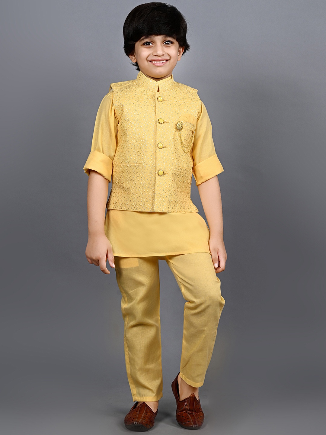 ahhaaaa Boys Mandarin Collar Kurta with Trousers & Floral Thread Work Nehru Jacket, Yellow
ahhaaaa Boys Mandarin Collar Kurta with Trousers & Floral Thread Work Nehru Jacket, Yellow