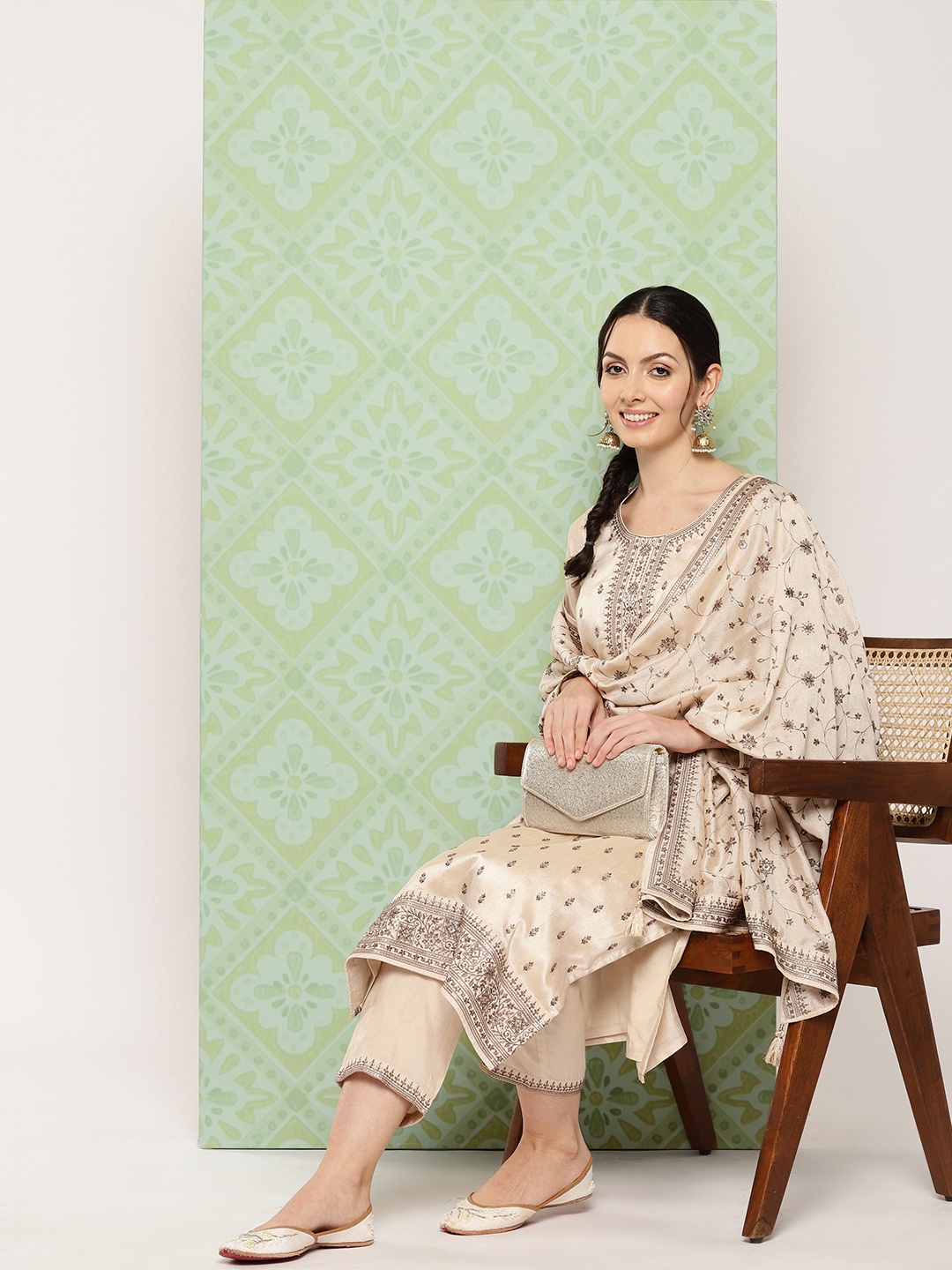 Libas Ethnic Motifs Embroidered Thread Work Kurta with Trousers & Dupatta, Beige
Libas Ethnic Motifs Embroidered Thread Work Kurta with Trousers & Dupatta, Beige