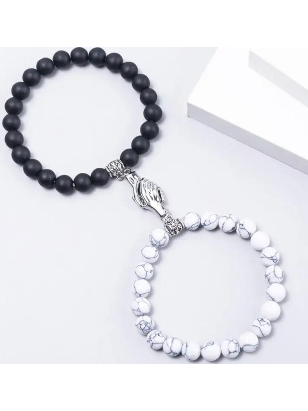 MEENAZ Unisex Set Of 2 Silver-Plated Magnetic Couple Adjustable Elasticated Bracelets
MEENAZ Unisex Set Of 2 Silver-Plated Magnetic Couple Adjustable Elasticated Bracelets