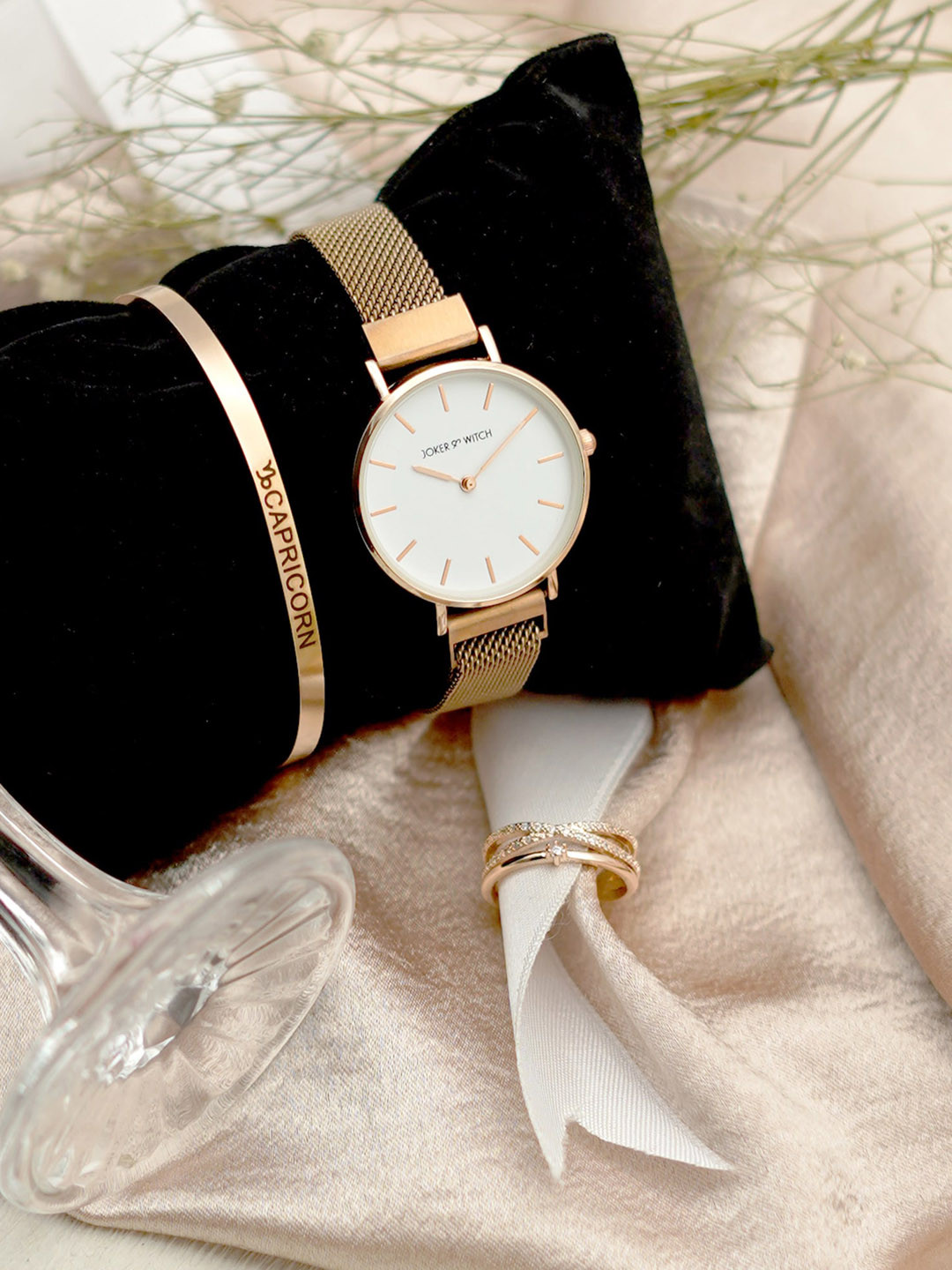 JOKER & WITCH Women Love Potion Capricorn Love Triangle Jewellery & Watch Gift Set JWLT120, White
JOKER & WITCH Women Love Potion Capricorn Love Triangle Jewellery & Watch Gift Set JWLT120, White