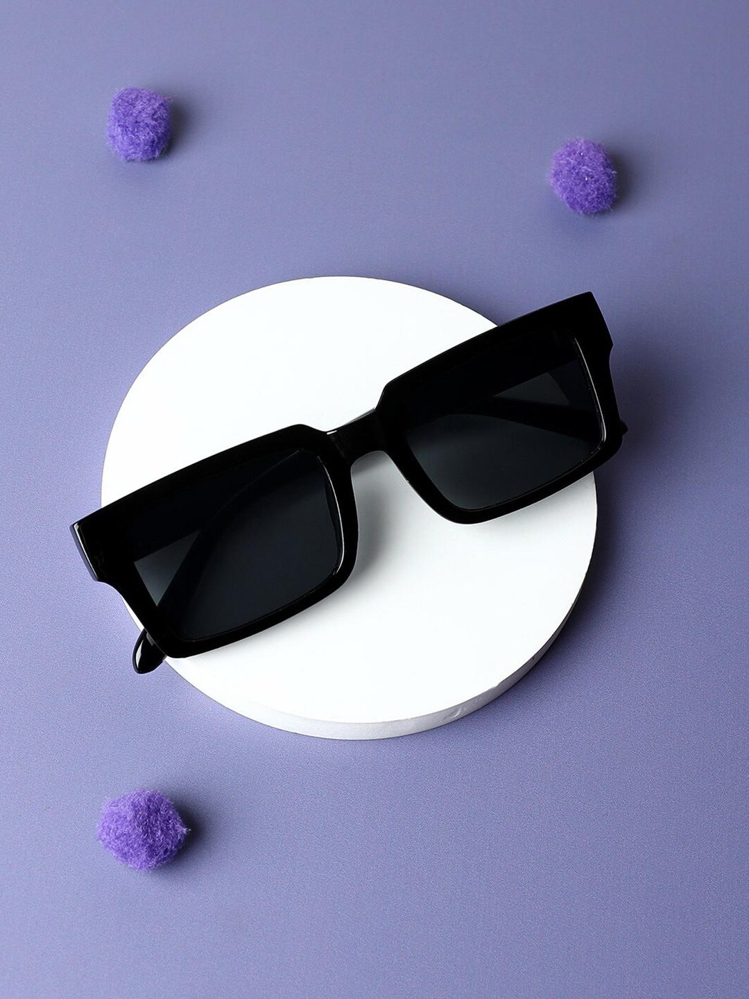 HAUTE SAUCE by Campus Sutra Women Rectangle Sunglasses With Polarised Lens AW23_HSSG2253, Black
HAUTE SAUCE by Campus Sutra Women Rectangle Sunglasses With Polarised Lens AW23_HSSG2253, Black