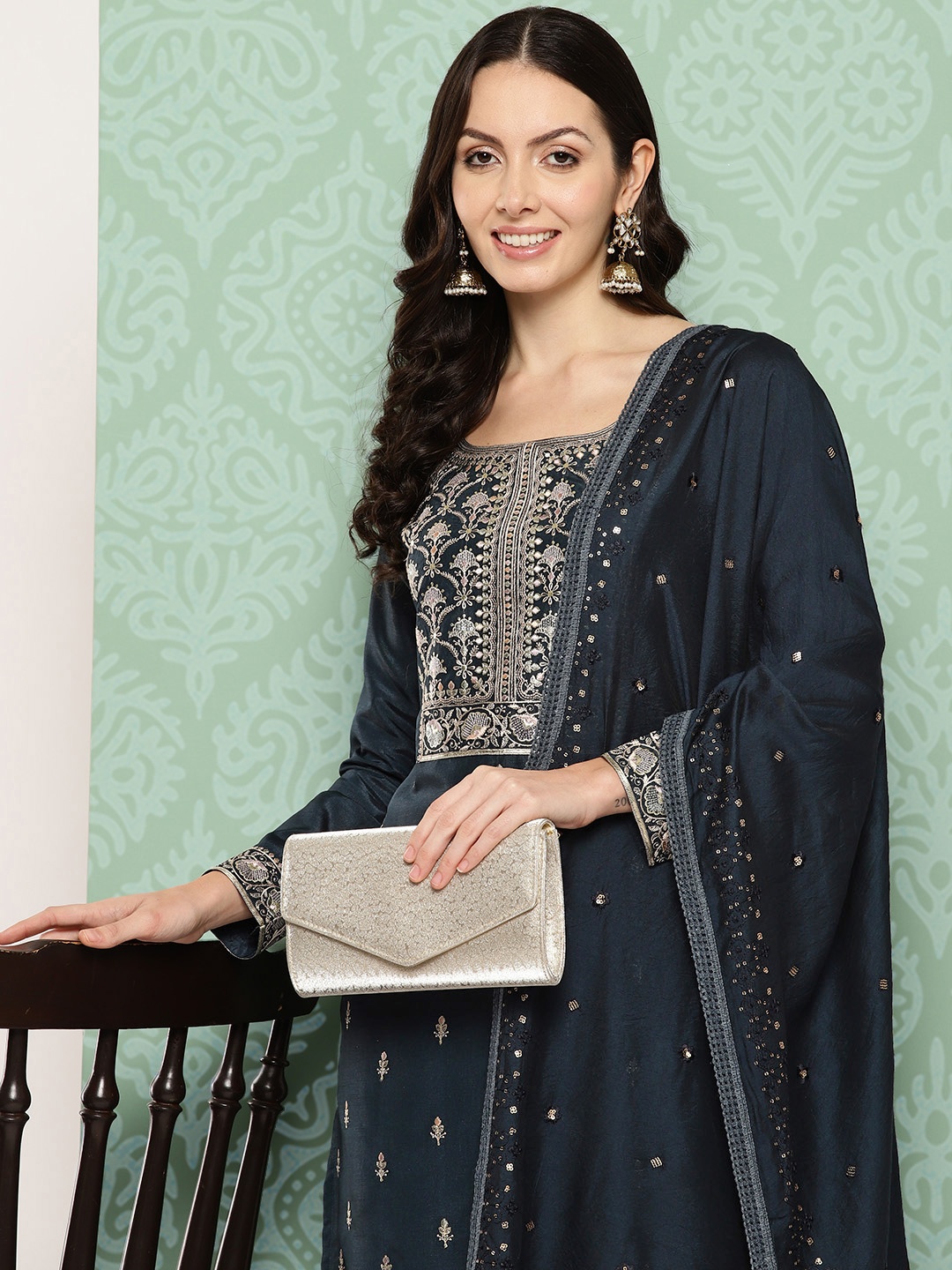 Libas Ethnic Motifs Embroidered Regular Sequinned Pure Silk Kurta with Trousers & Dupatta, Navy blue
Libas Ethnic Motifs Embroidered Regular Sequinned Pure Silk Kurta with Trousers & Dupatta, Navy blue