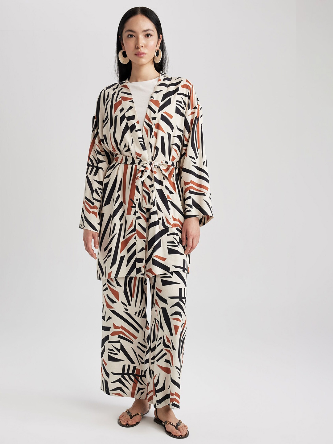 DeFacto Printed Longline Tie-Up Shrug, Cream