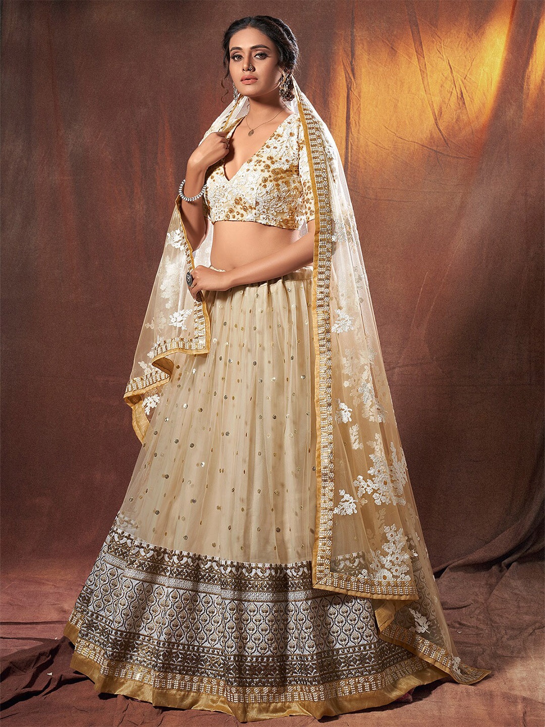 ODETTE Embellished Sequinned Semi-Stitched Lehenga & Unstitched Blouse With Dupatta, Beige
ODETTE Embellished Sequinned Semi-Stitched Lehenga & Unstitched Blouse With Dupatta, Beige