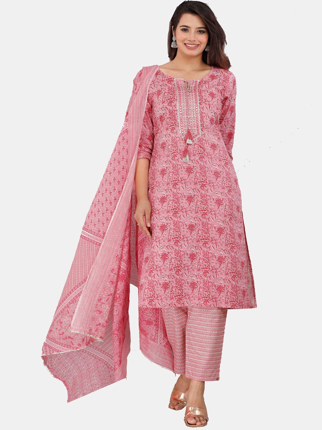 HIGHLIGHT FASHION EXPORT Floral Printed Pure Cotton Kurta With Trousers & With Dupatta, Pink
HIGHLIGHT FASHION EXPORT Floral Printed Pure Cotton Kurta With Trousers & With Dupatta, Pink
