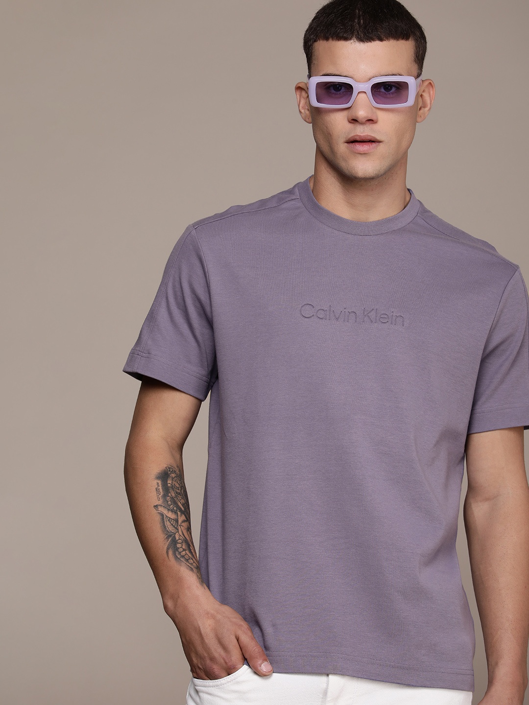 Calvin Klein Jeans Relaxed Fit Brand Logo Debossed Detail Pure Cotton T-shirt, Purple
Calvin Klein Jeans Relaxed Fit Brand Logo Debossed Detail Pure Cotton T-shirt, Purple