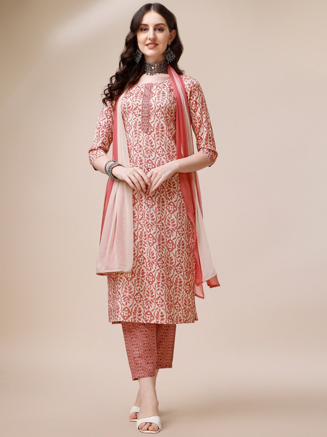 Berrylicious Ethnic Motifs Embroidered Chanderi Cotton Kurta with Trousers & With Dupatta, Rust
Berrylicious Ethnic Motifs Embroidered Chanderi Cotton Kurta with Trousers & With Dupatta, Rust