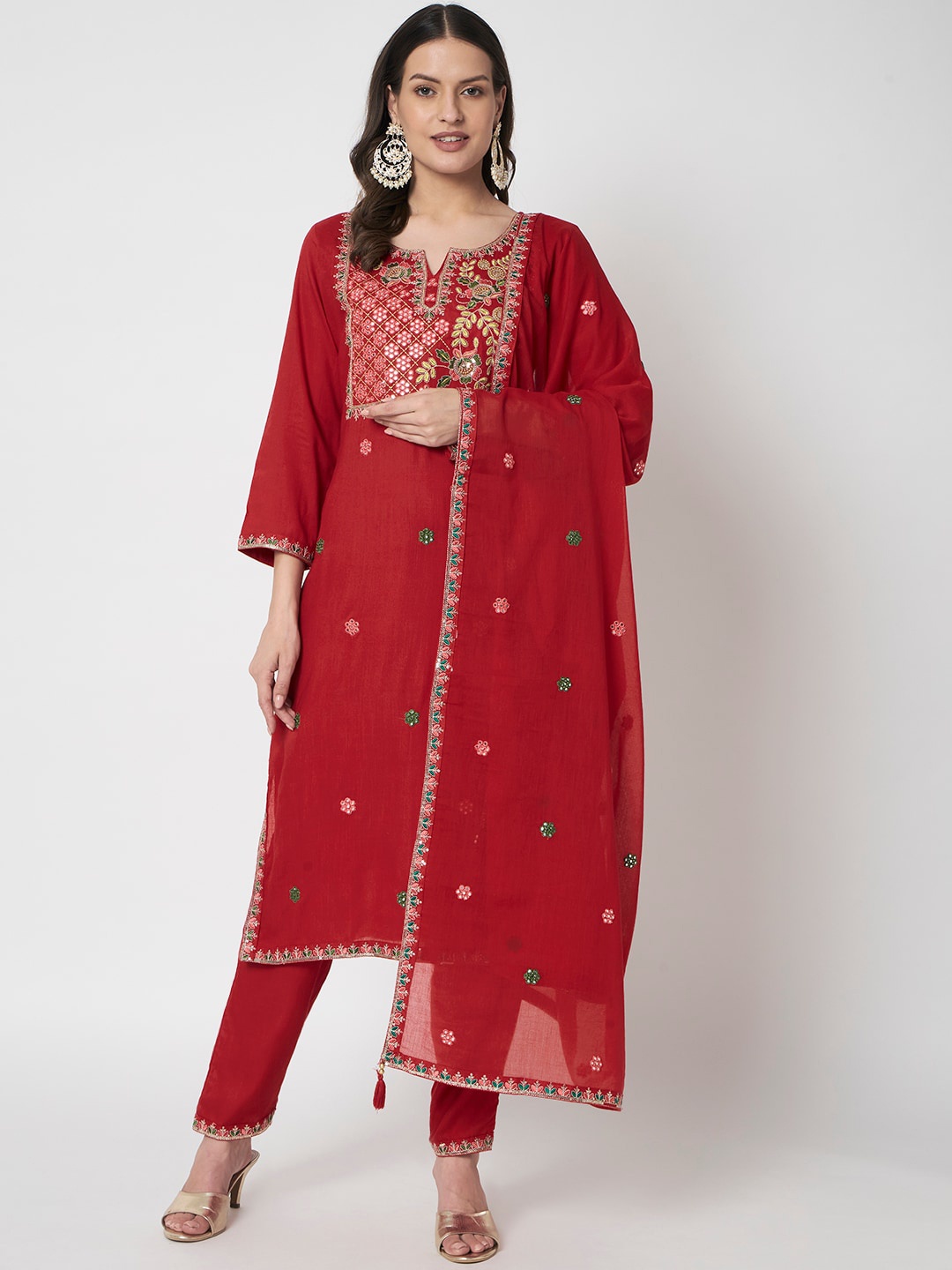 IkDaiya Floral Embroidered Mirror Work Sequined Kurta with Trousers & Dupatta, Red
IkDaiya Floral Embroidered Mirror Work Sequined Kurta with Trousers & Dupatta, Red