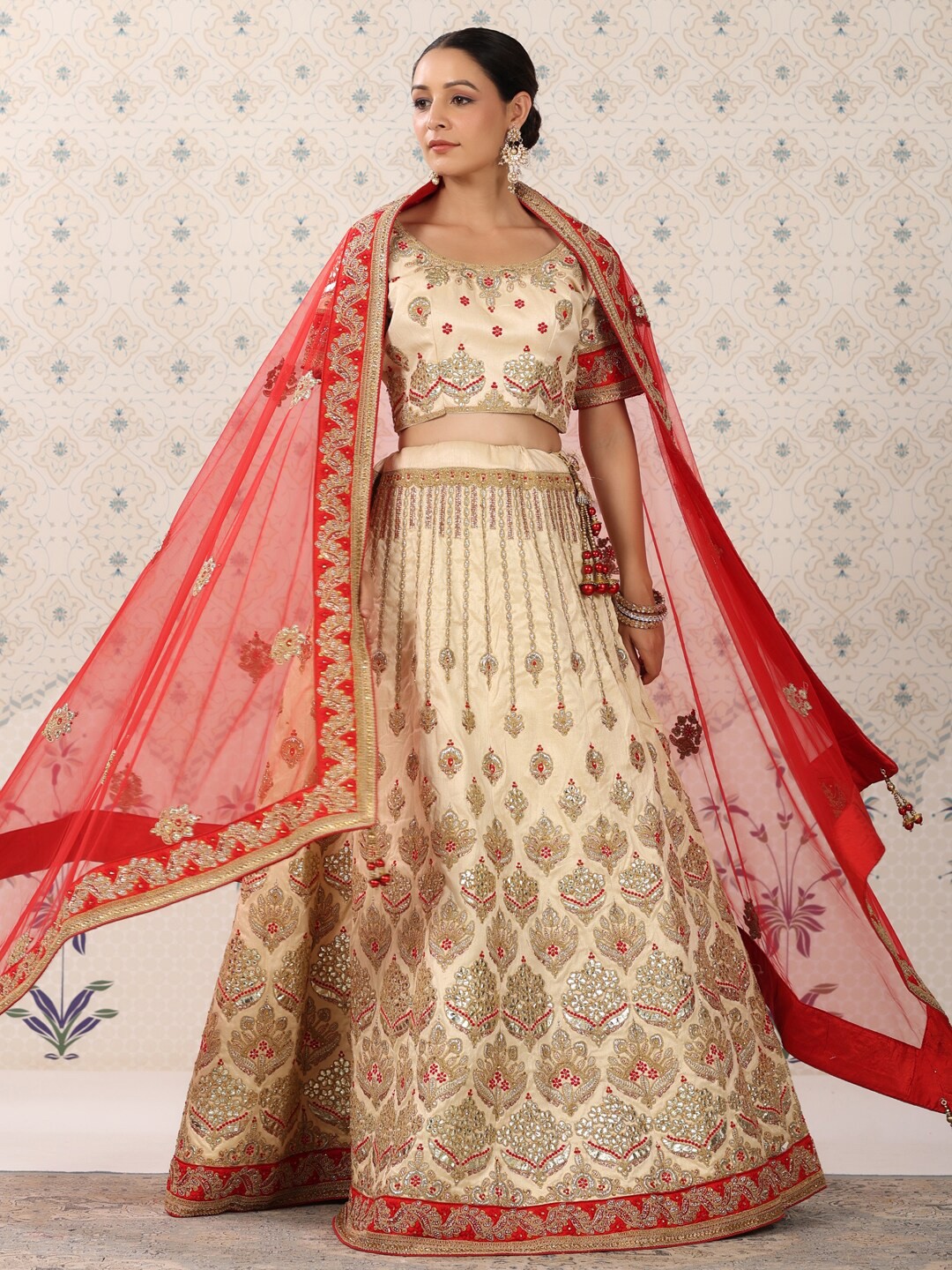 Ode by House of Pataudi Embroidered Semi-Stitched Lehenga & Unstitched Blouse With Dupatta, Beige
Ode by House of Pataudi Embroidered Semi-Stitched Lehenga & Unstitched Blouse With Dupatta, Beige