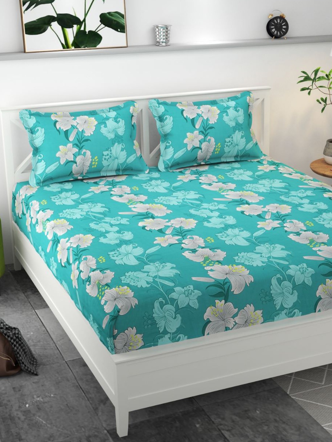 Bajo's Green & White Printed Cotton 300 TC Fitted Queen Bedsheet with 2 Pillow Covers
Bajo's Green & White Printed Cotton 300 TC Fitted Queen Bedsheet with 2 Pillow Covers
