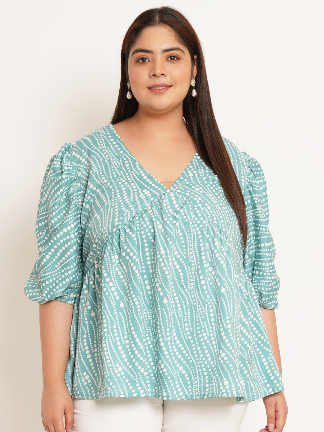 U&F Beyond Plus Size Geometric Printed Puffed Sleeves Gathered or Pleated Empire Top, Turquoise blue
U&F Beyond Plus Size Geometric Printed Puffed Sleeves Gathered or Pleated Empire Top, Turquoise blue
