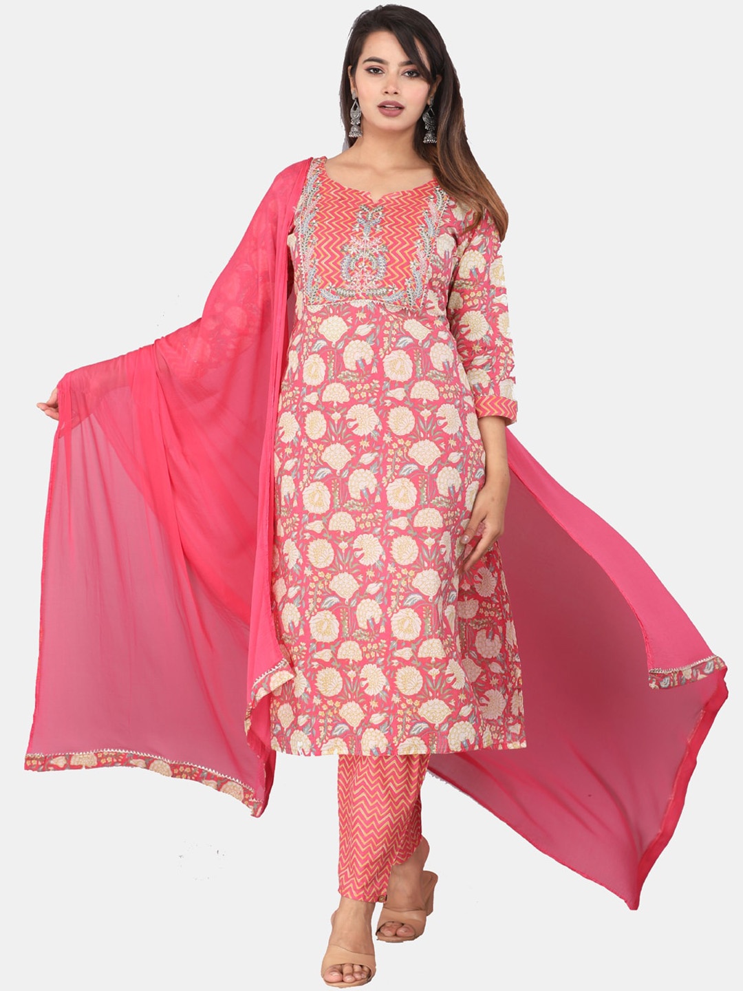 KALINI Floral Printed Regular Gotta Patti Pure Cotton Kurta With Trousers & Dupatta, Pink
KALINI Floral Printed Regular Gotta Patti Pure Cotton Kurta With Trousers & Dupatta, Pink
