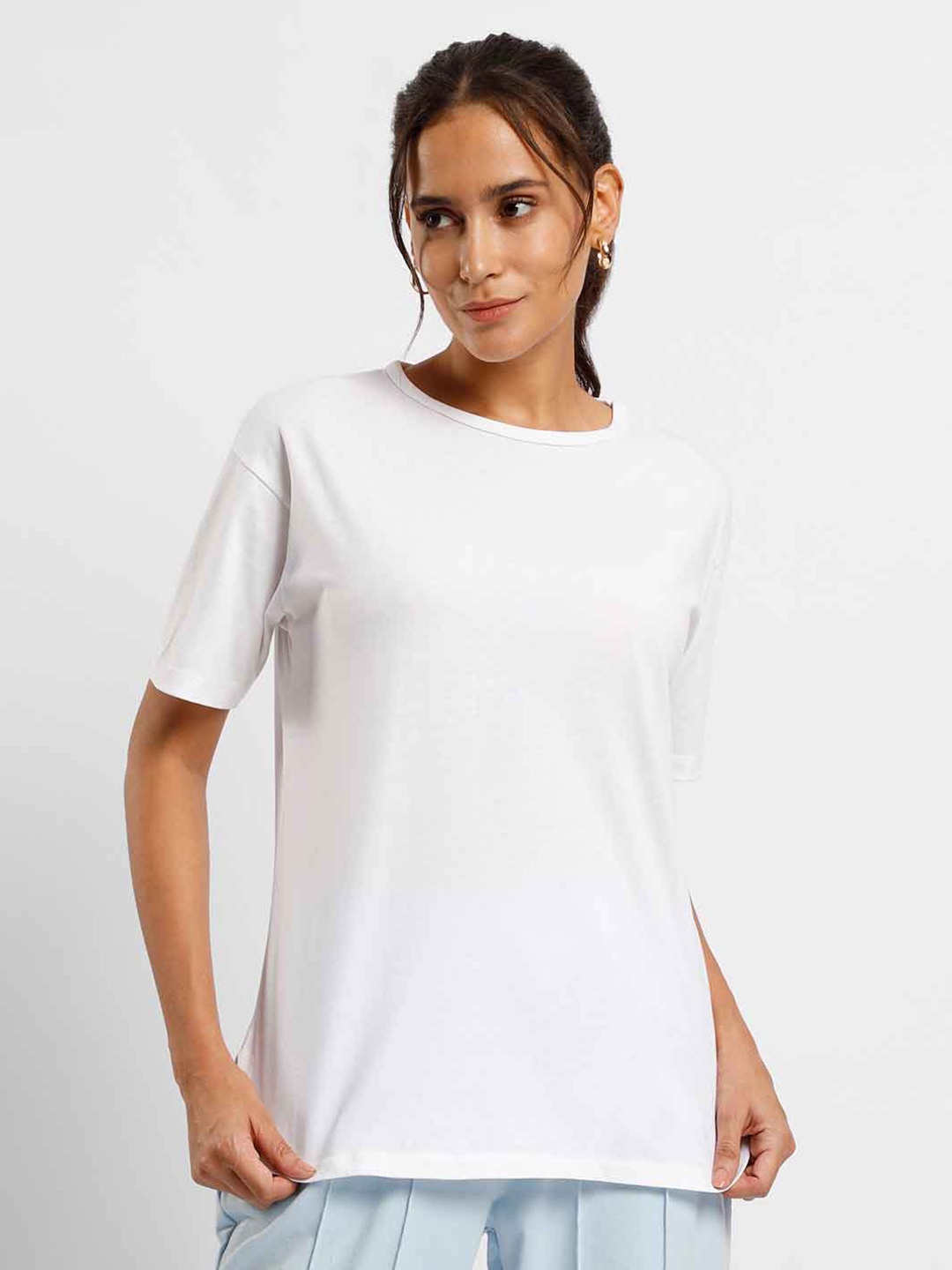 NOBERO The Fashleisure Edit Drop Shoulder Sleeves Round Neck Oversized T-shirt, White
NOBERO The Fashleisure Edit Drop Shoulder Sleeves Round Neck Oversized T-shirt, White