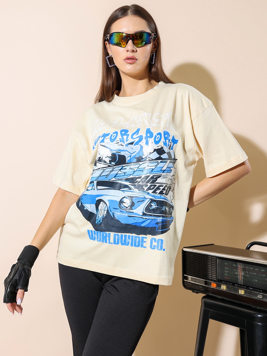 Stylecast X Hersheinbox Graphic Printed Drop-Shoulder Sleeves Pure Cotton T-shirt, Cream
Stylecast X Hersheinbox Graphic Printed Drop-Shoulder Sleeves Pure Cotton T-shirt, Cream