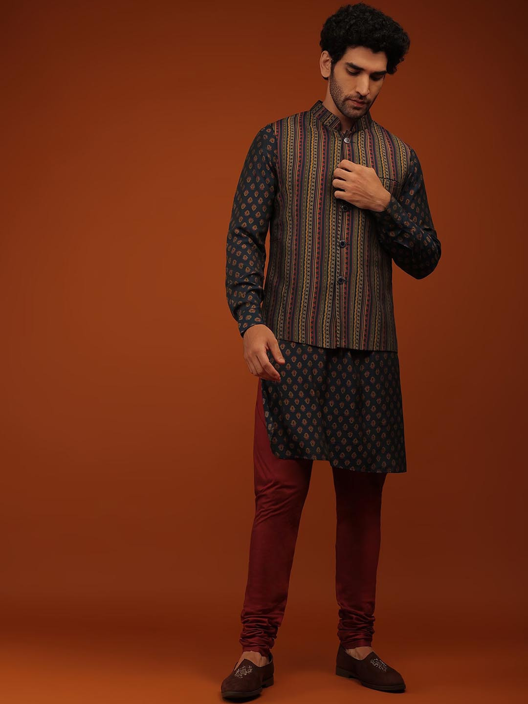KALKI Fashion Ethnic Motifs Printed Pure Cotton Kurta With Churidar & Nehru Jacket, Blue
KALKI Fashion Ethnic Motifs Printed Pure Cotton Kurta With Churidar & Nehru Jacket, Blue
