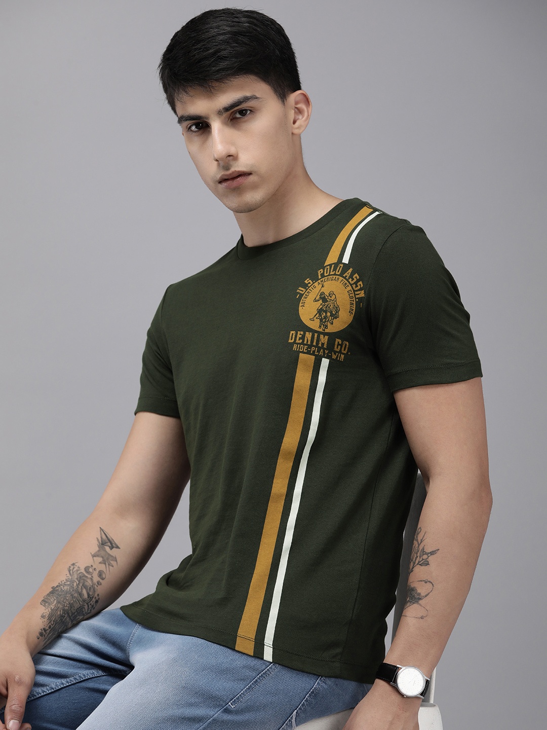 U.S. Polo Assn. Denim Co. Placement Brand Logo Graphic Printed Pure Cotton T-shirt, Olive
U.S. Polo Assn. Denim Co. Placement Brand Logo Graphic Printed Pure Cotton T-shirt, Olive