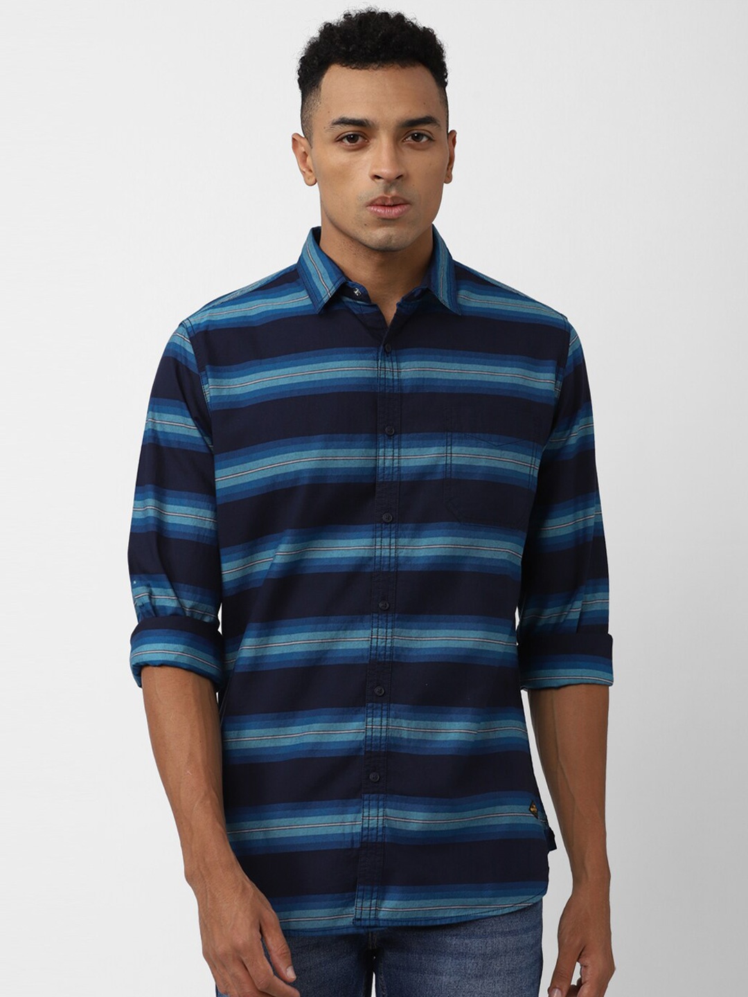 VAN HEUSEN DENIM LABS Slim Fit Horizontal Stripes Pure Cotton Casual Shirt, Navy blue
VAN HEUSEN DENIM LABS Slim Fit Horizontal Stripes Pure Cotton Casual Shirt, Navy blue