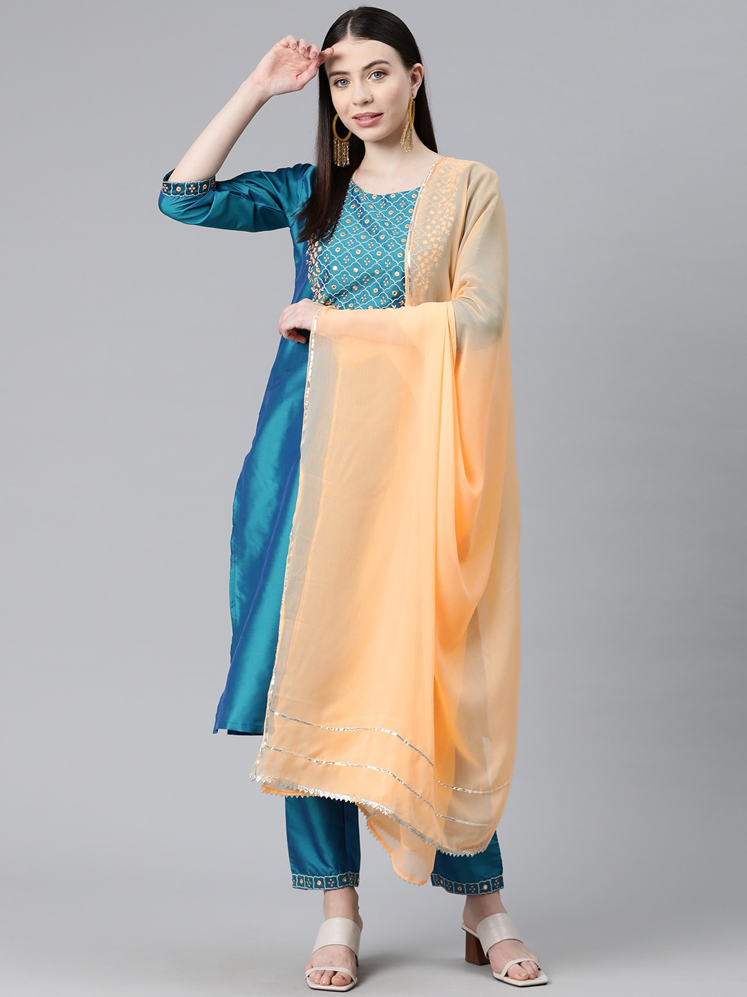 V TRADITION Ethnic Motifs Embroidered Mirror Work Kurta with Trousers & Dupatta, Blue
V TRADITION Ethnic Motifs Embroidered Mirror Work Kurta with Trousers & Dupatta, Blue