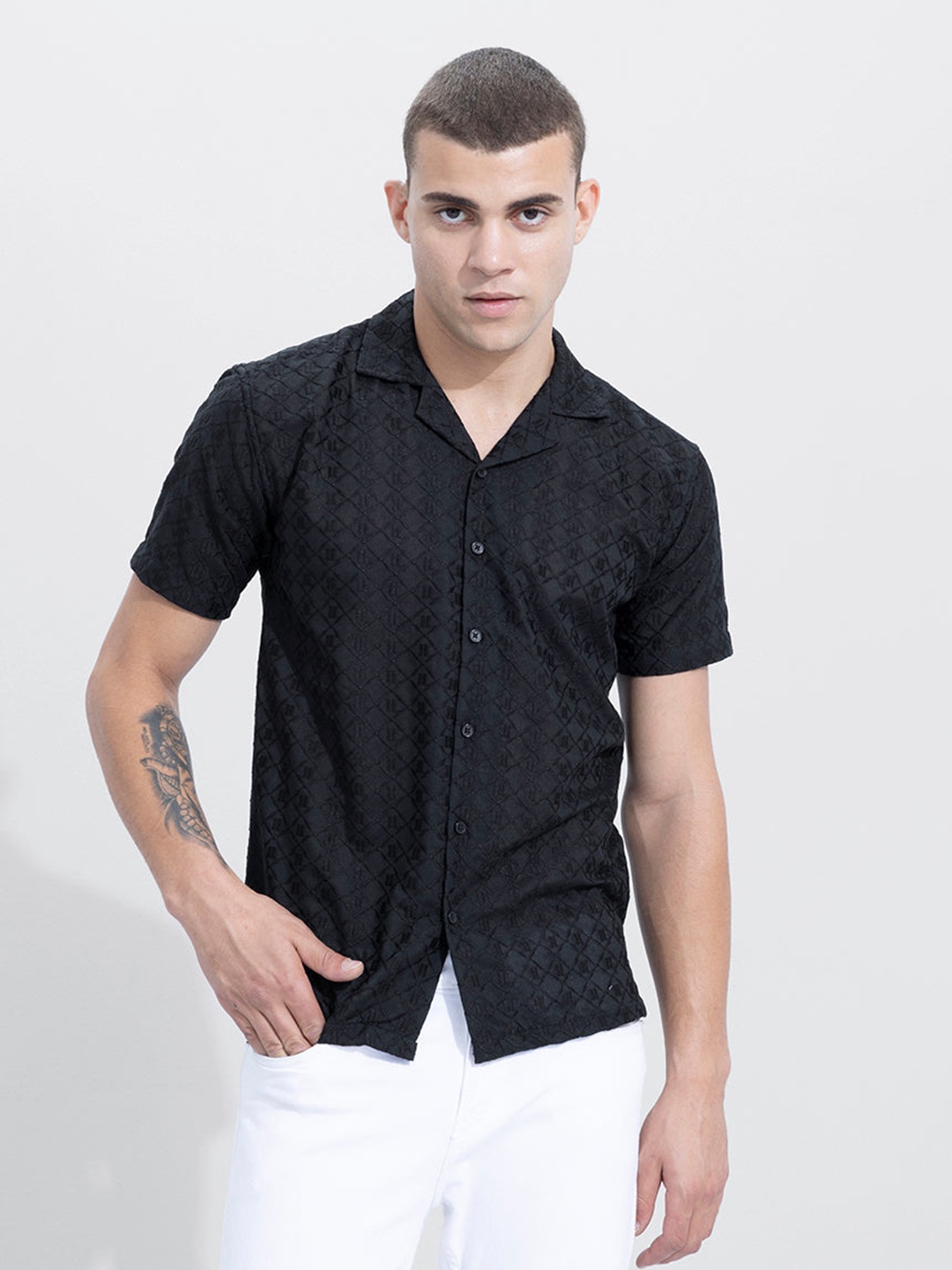 Snitch Black Classic Self Design Textured Cuban Collar Regular Fit Cotton Casual Shirt
Snitch Black Classic Self Design Textured Cuban Collar Regular Fit Cotton Casual Shirt