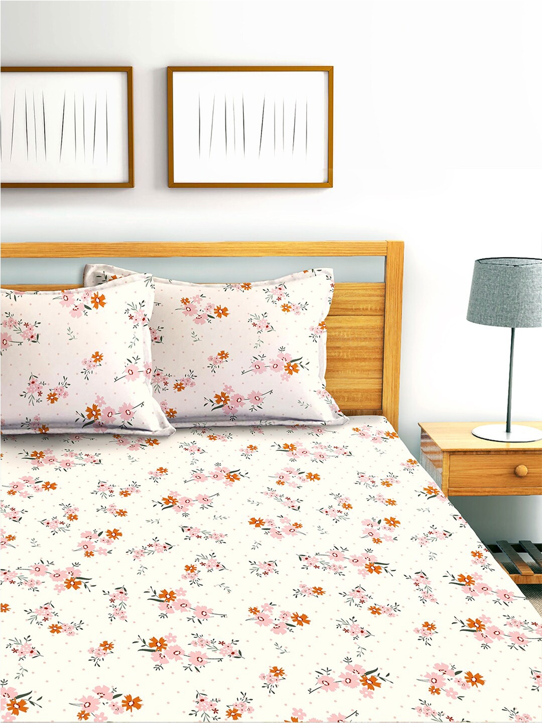AEROHAVEN Cream & Orange Printed Cotton Fitted 240 TC King Bedsheet with 2 Pillow Covers
AEROHAVEN Cream & Orange Printed Cotton Fitted 240 TC King Bedsheet with 2 Pillow Covers