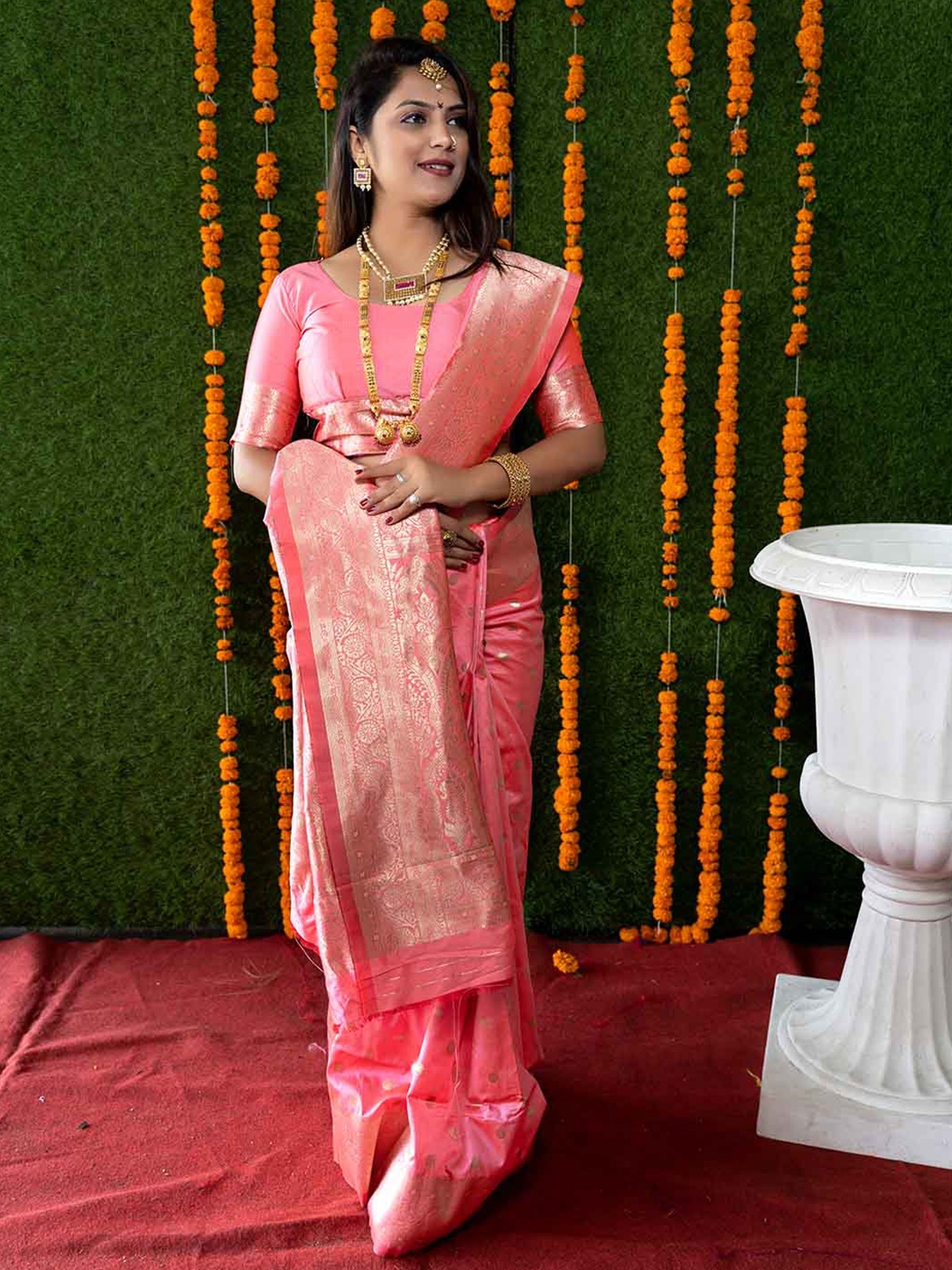 Mitera Peach-Coloured & Gold-Toned Ethnic Motifs Woven Design Zari Art Silk Banarasi Saree
Mitera Peach-Coloured & Gold-Toned Ethnic Motifs Woven Design Zari Art Silk Banarasi Saree