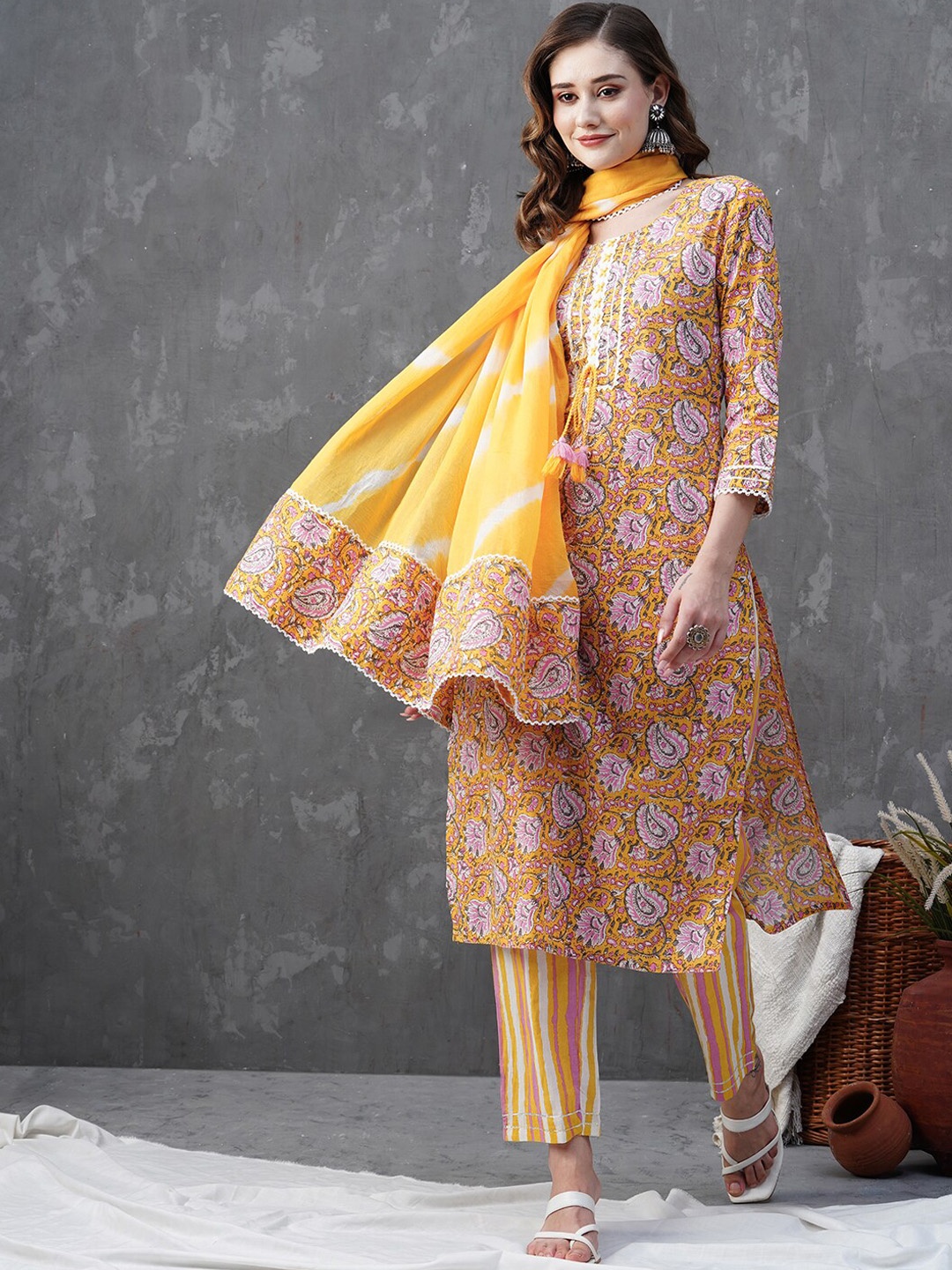 FASHOR Floral Printed Regular Gotta Patti Pure Cotton Kurta With Trousers & Dupatta, Yellow
FASHOR Floral Printed Regular Gotta Patti Pure Cotton Kurta With Trousers & Dupatta, Yellow
