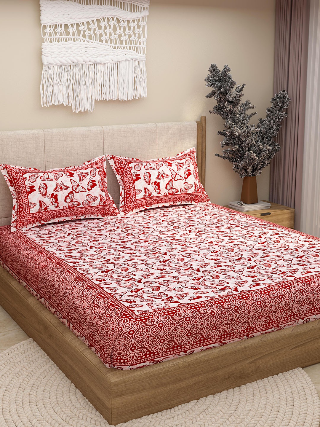 Lali Prints Jaipuri Red & Pink Printed Cotton 130 TC Queen Bedsheet With 2 Pillow Covers
Lali Prints Jaipuri Red & Pink Printed Cotton 130 TC Queen Bedsheet With 2 Pillow Covers