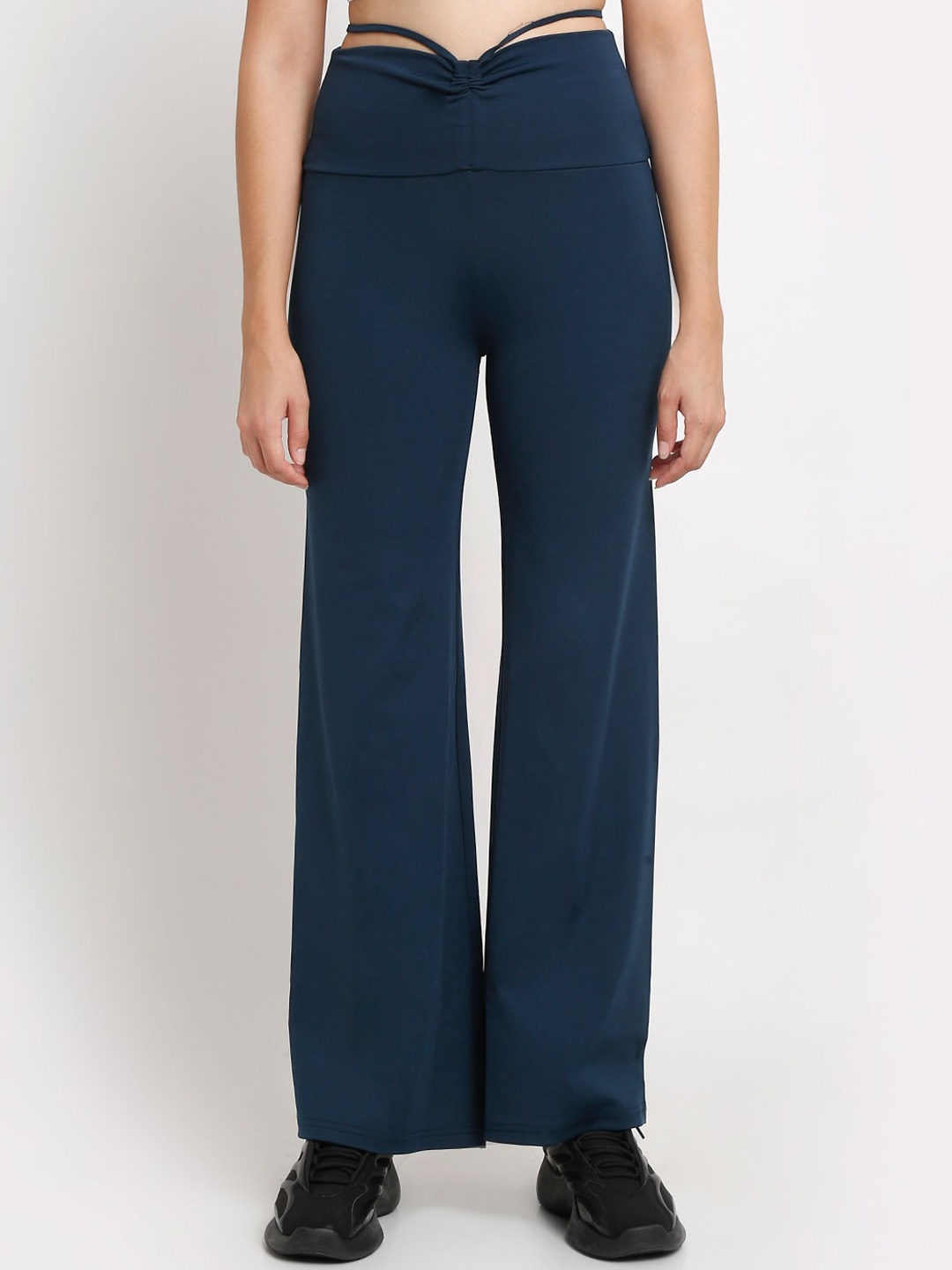 EVERDION Women Relaxed Flared High-Rise Easy Wash Parallel Trousers, Blue
EVERDION Women Relaxed Flared High-Rise Easy Wash Parallel Trousers, Blue