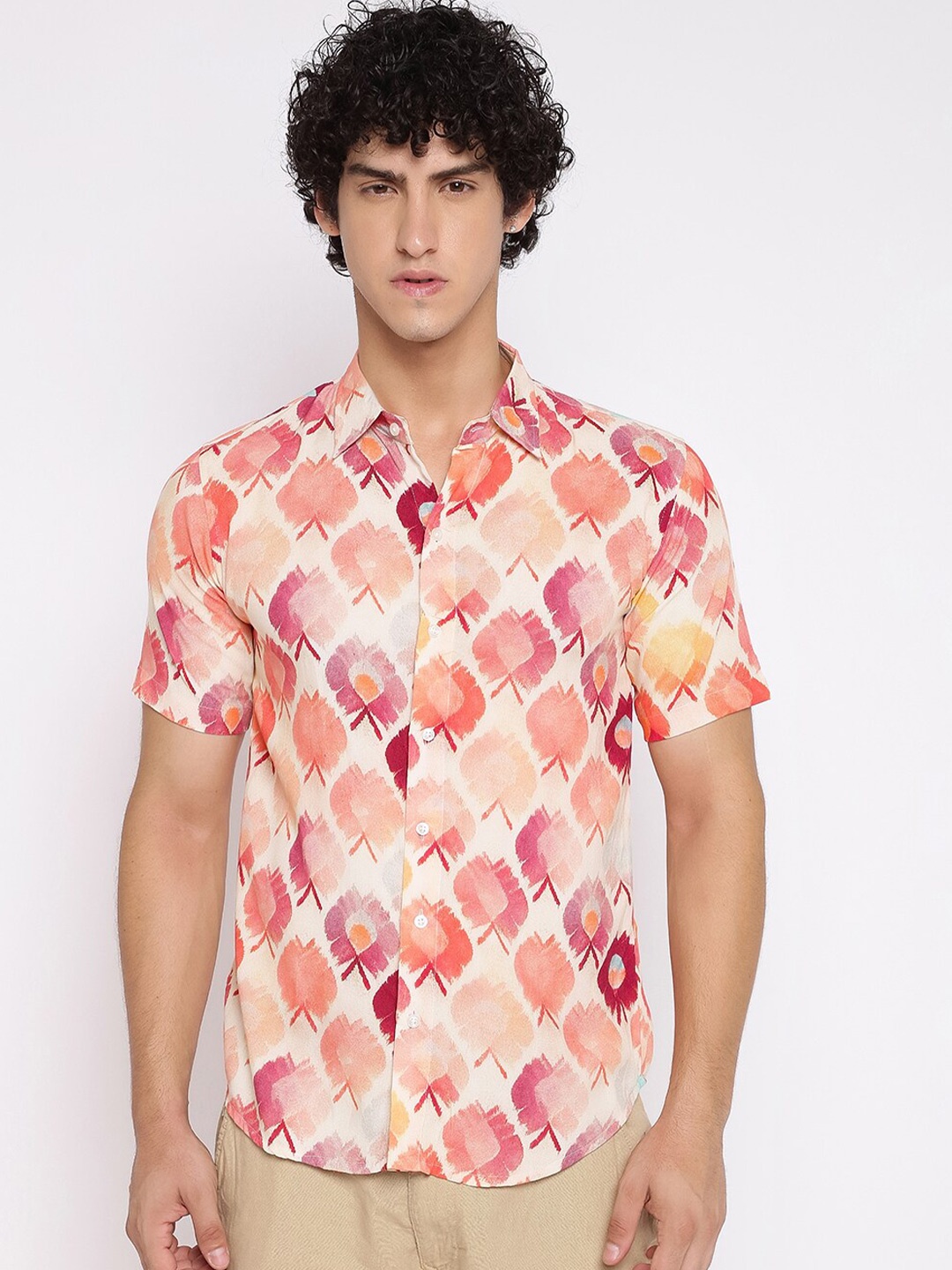 Shurtz N Skurtz Relaxed Floral Printed Spread Collar Regular Fit Cotton Casual Shirt, Off white
Shurtz N Skurtz Relaxed Floral Printed Spread Collar Regular Fit Cotton Casual Shirt, Off white