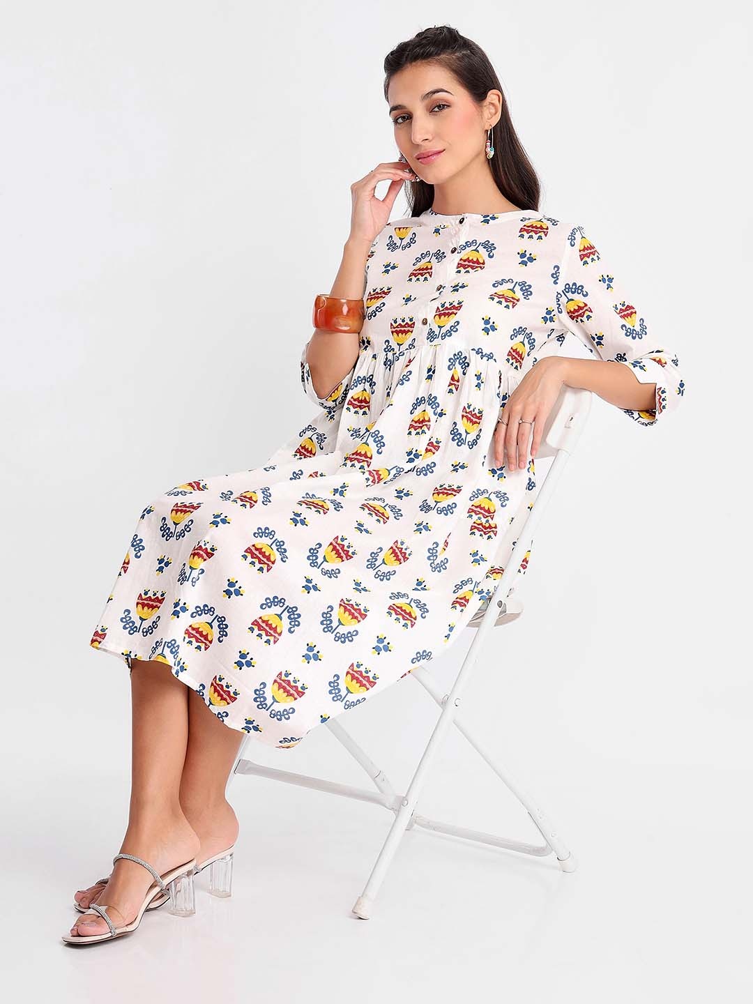 Beyoung Floral Printed Gathered or Pleated Pure Cotton Fit & Flare Ethnic Dress, White
Beyoung Floral Printed Gathered or Pleated Pure Cotton Fit & Flare Ethnic Dress, White