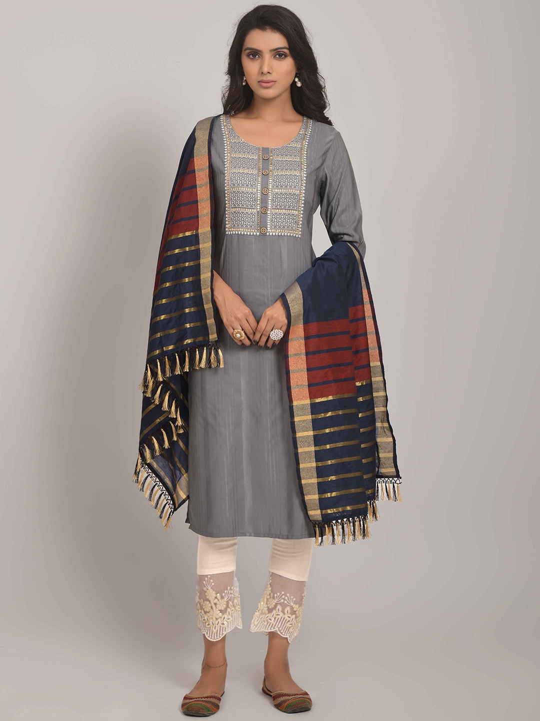 Happy Design Ethnic Motifs Yoke Design Sequinned Kurta With Trousers & Dupatta, Grey
Happy Design Ethnic Motifs Yoke Design Sequinned Kurta With Trousers & Dupatta, Grey