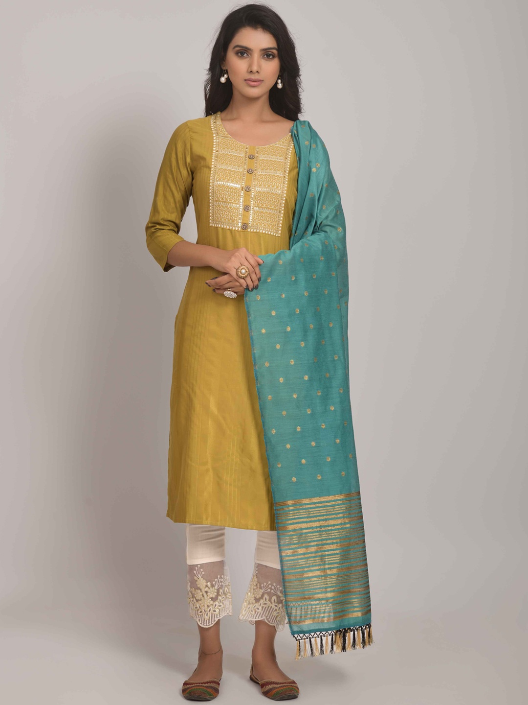 Happy Design Ethnic Motifs Embroidered Sequinned Kurta With Trousers & Dupatta, Yellow
Happy Design Ethnic Motifs Embroidered Sequinned Kurta With Trousers & Dupatta, Yellow