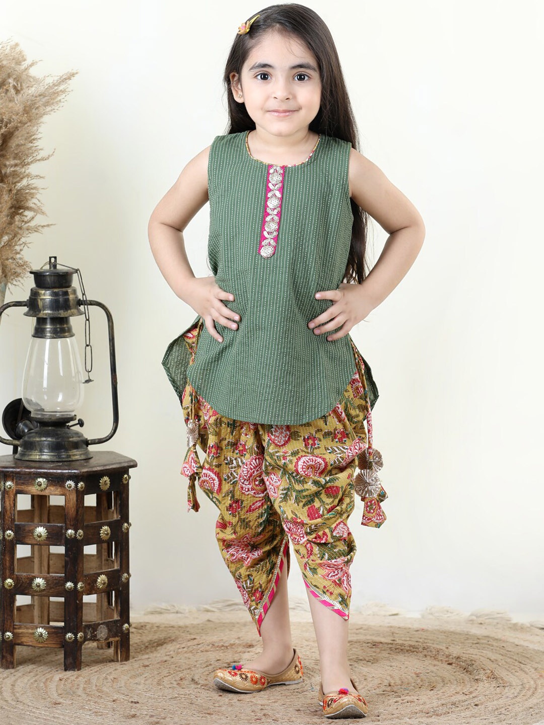Here&Now X Kinder Kids Girls Striped Regular Gotta Patti Pure Cotton Kurti With Dhoti Pants, Green
Here&Now X Kinder Kids Girls Striped Regular Gotta Patti Pure Cotton Kurti With Dhoti Pants, Green